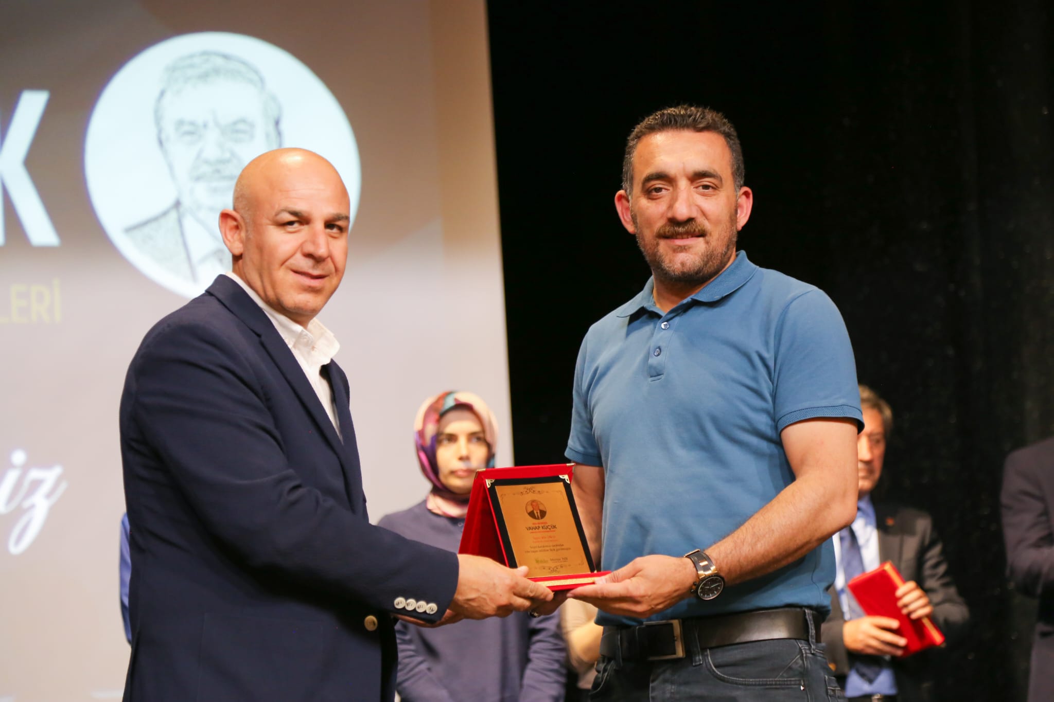 Esenlik A.Ş Genel Müdürü Ata Ünlü  En Başarılı Bürokrat Ödülü Verildi