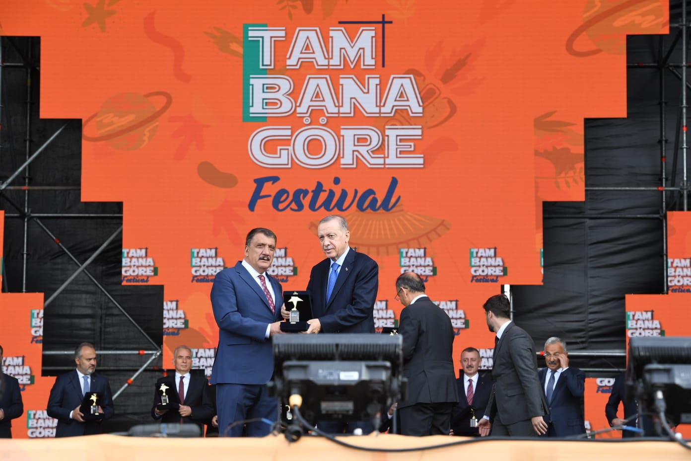 Başkan Gürkan Ödülünü Cumhurbaşkanı Erdoğan’ın Elinden Aldı