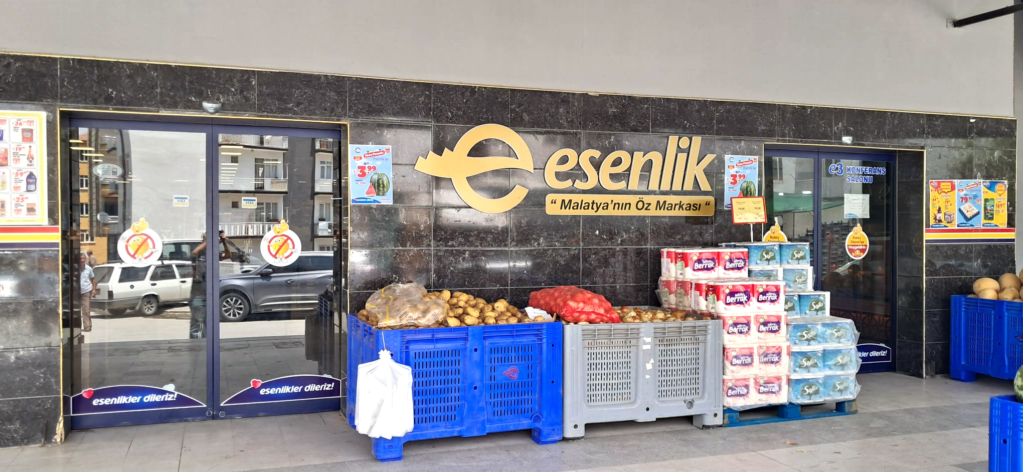 Esenlik Market - Konferans Salonu