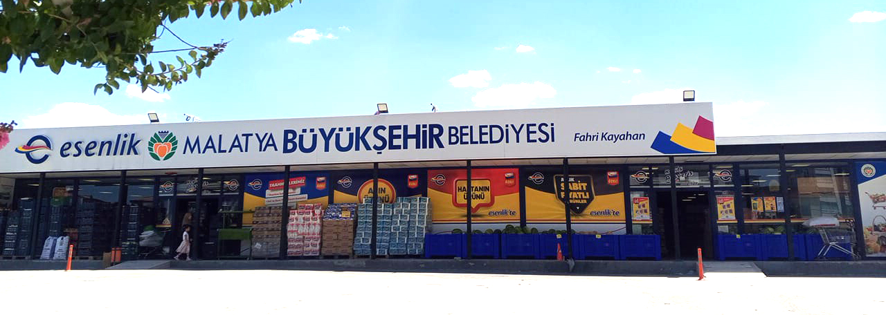 Esenlik Market - Fahri Kayahan